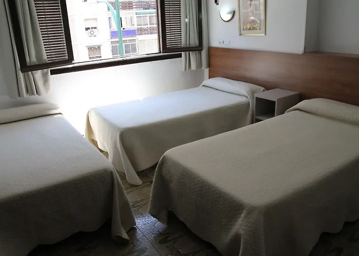 ペンション テルミナル ゲストハウス 4*