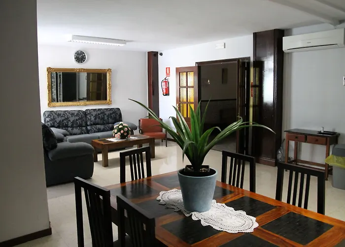 ペンション テルミナル ゲストハウス マラガ