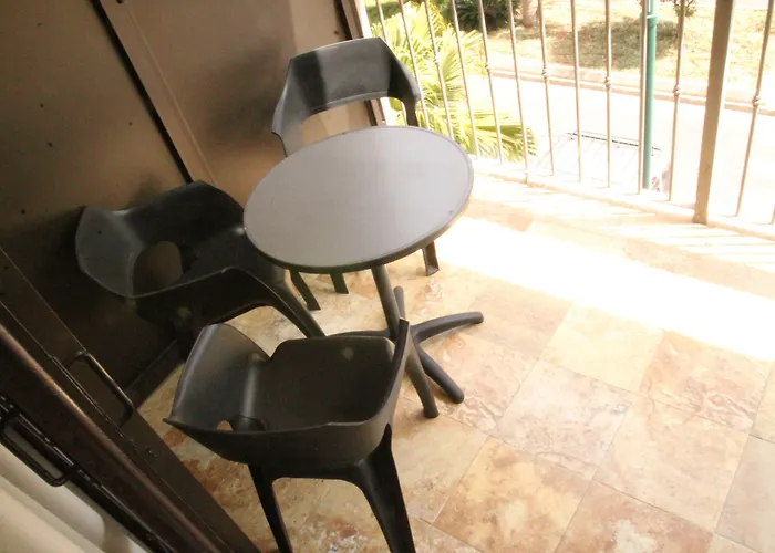 ペンション テルミナル ゲストハウス 4*